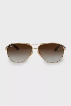 Aviator sunglasses in gold frame