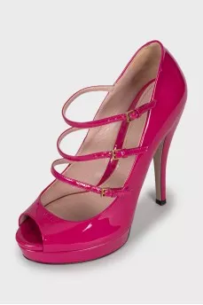 Pink patent leather sandals