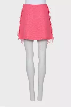 Linen skirt with raw seams