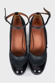 Leather and textile high heel shoes