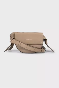 Leather bag with patch pocket