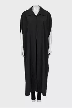 Oversized cape with button