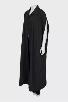 Oversized cape with button