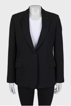 Woolen jacket with a button