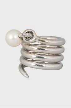 Gold ring in the form of a spiral