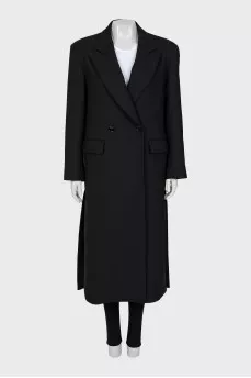 Double-breasted coat with slits