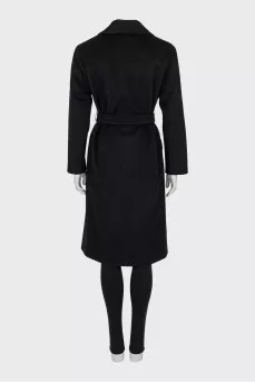 Wool coat with snap fastening