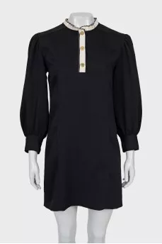 Button-up dress with white collar