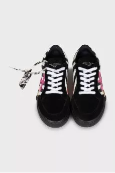Black and white Vulcanized sneakers