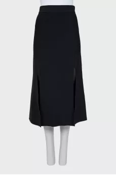 Black skirt with slits