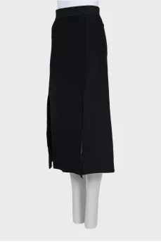 Black skirt with slits