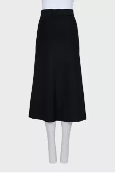 Black skirt with slits