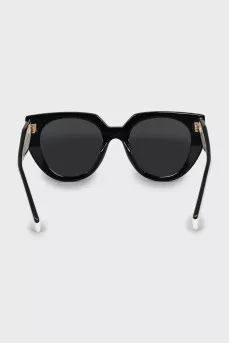 Black and white temple sunglasses