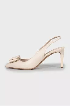 Patent leather pointed toe sandals