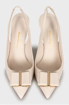 Patent leather pointed toe sandals