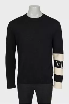 Wool sweater with print on sleeve