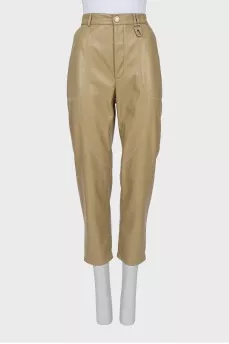 Cropped trousers with buttons