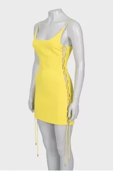 Bodycon dress with straps and tag
