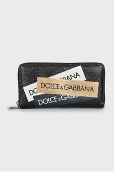 Leather wallet with signature print