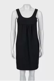 Dress with wide straps