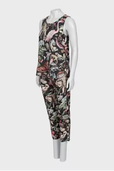 Silk suit with printed trousers