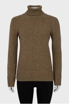 Brown cashmere sweater