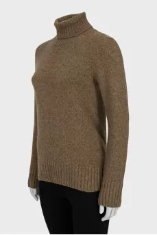 Brown cashmere sweater