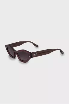 Sunglasses with logo frame