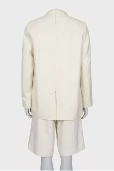 Suit with white shorts