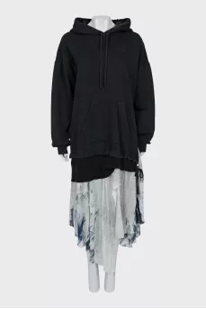 Dress with asymmetrical hem