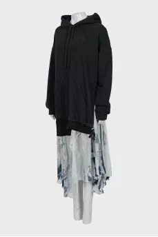 Dress with asymmetrical hem
