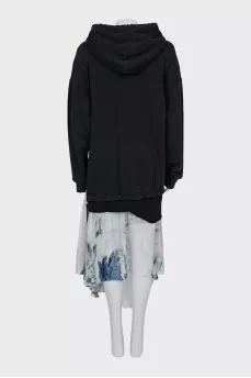 Dress with asymmetrical hem