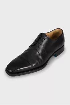 Men's leather shoes with square toe