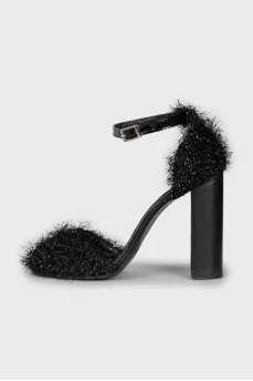 Leather shoes with decor