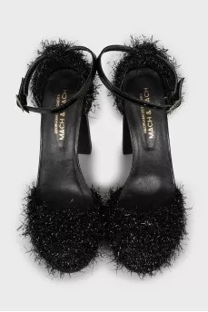 Leather shoes with decor