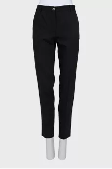 Black trousers with arrows