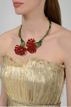 Cabbage necklace with tagging