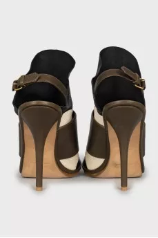 Brown leather sandals