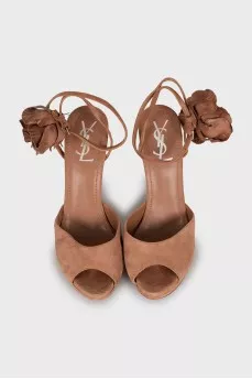 Vintage suede sandals
