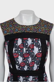 Fitted dress with zipper in print