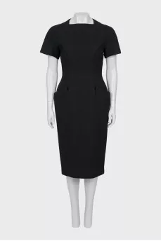 Sheath dress with short sleeves