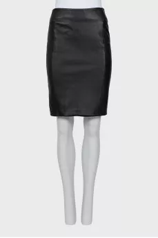 Fitted leather skirt