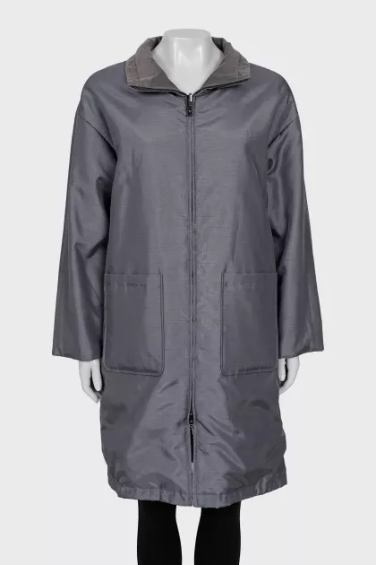 Reversible grey jacket with tag