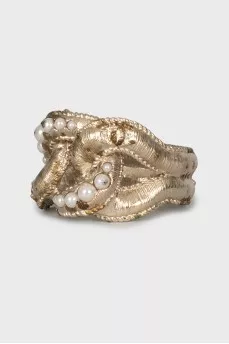 Ring decorated with beads