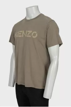 Men's green t-shirt with brand logo