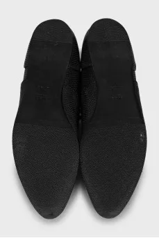 Leather shoes with almond toe