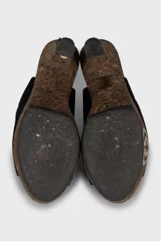 Suede sandals with gold logo