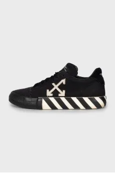 Low Vulcanized sneakers