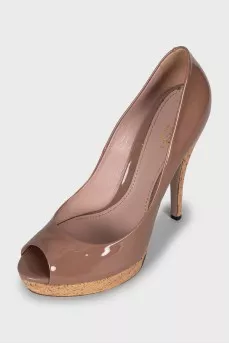 Beige leather high heel shoes