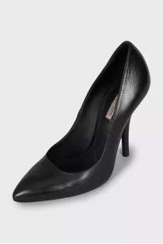 Black leather pumps